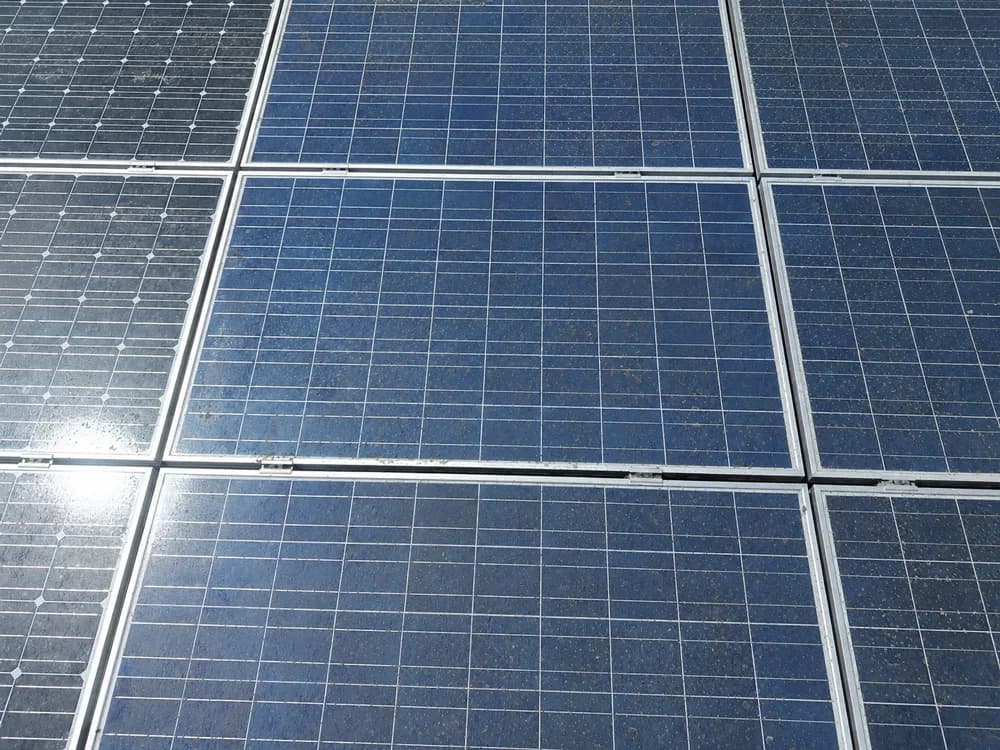 Leichte Verschmutzung einer PV-Anlage